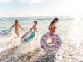 Tropisches transparentes Schwimmband